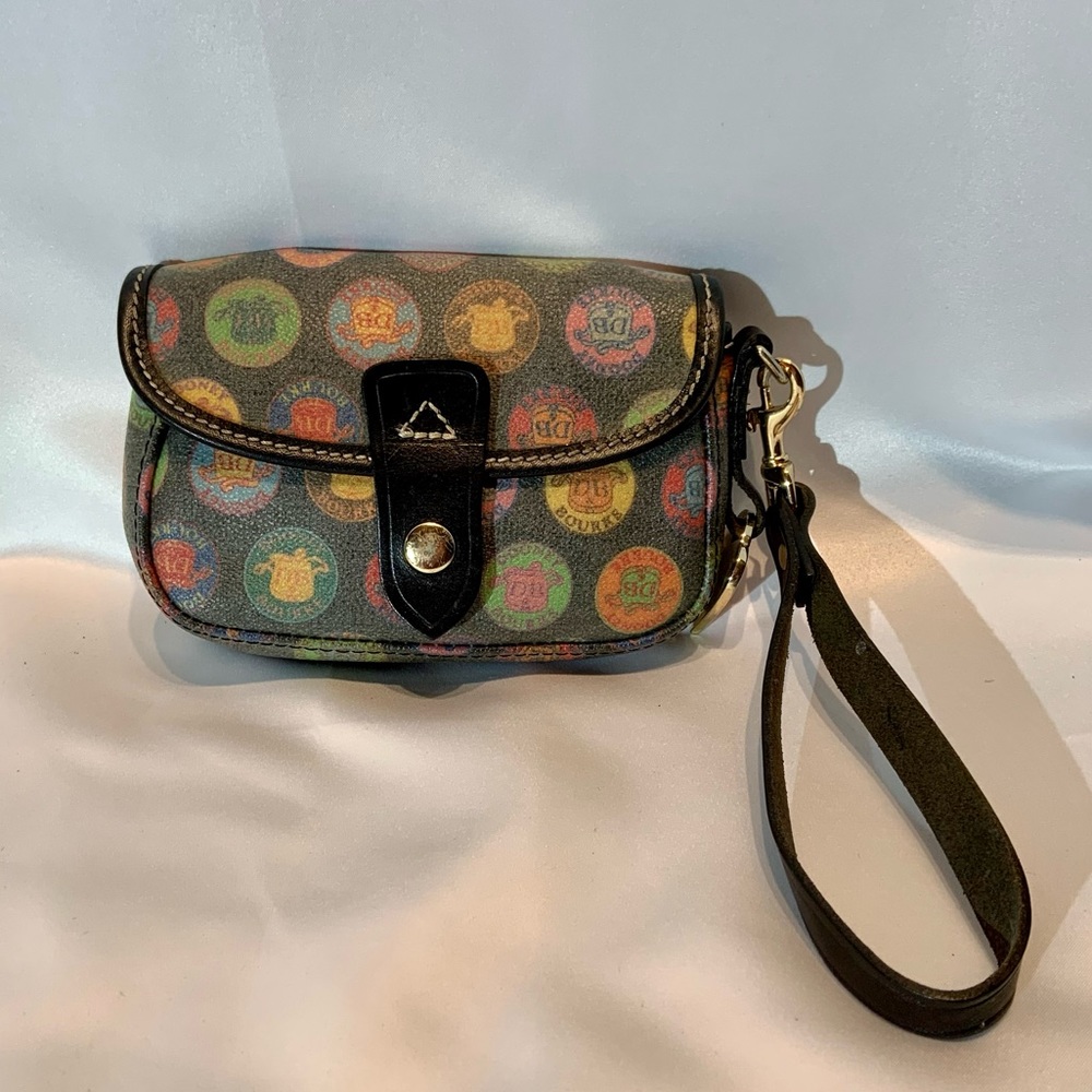 Dooney and Bourke vintage Crest Medallion Wristlet